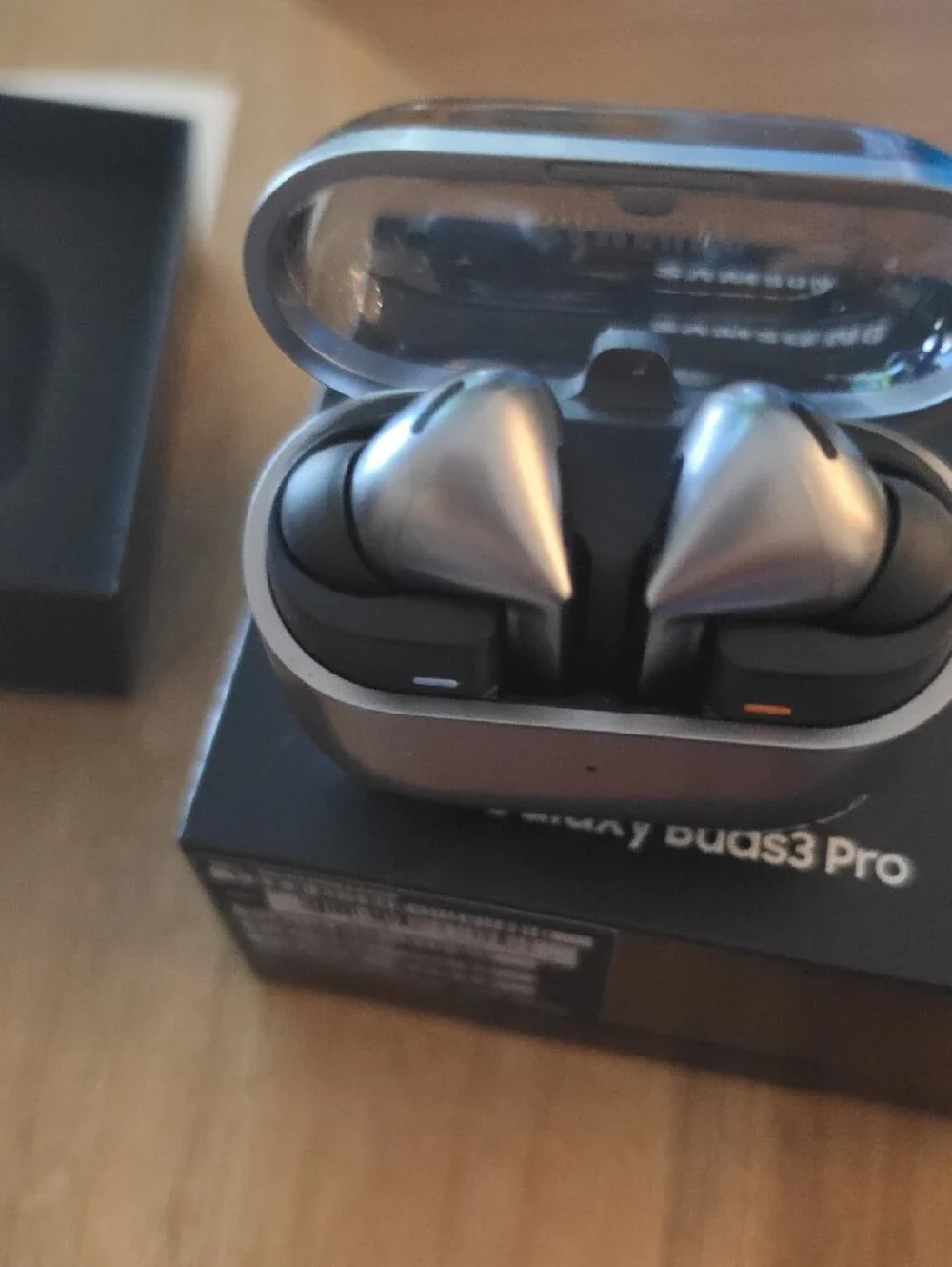Samsung Galaxy Buds3 Pro Silver Earbuds with Charging Case